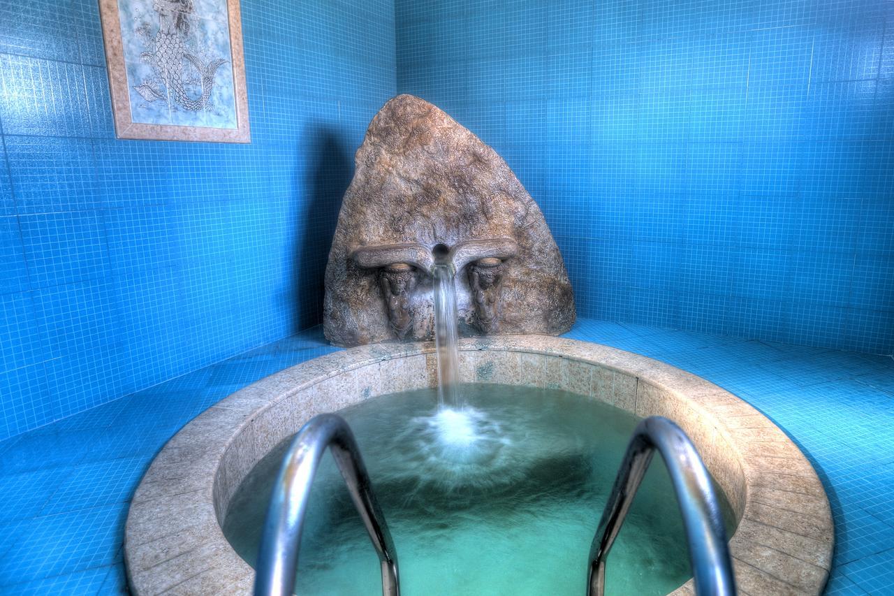Hotel Hamam Angistron Bagian luar foto